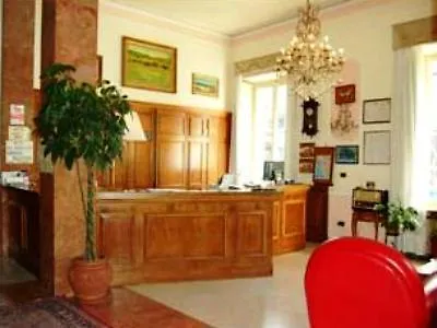 Szálloda Grand Du Park Et Regina 4*