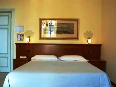 Szálloda Grand Du Park Et Regina 4*