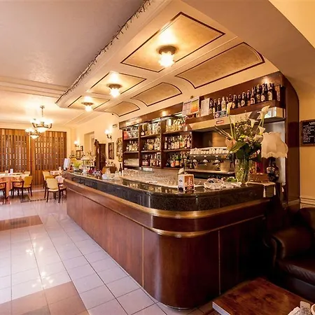Grand Du Park Et Regina 4*