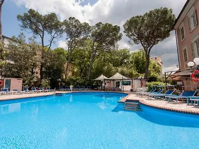 Grand Du Park Et Regina 4*